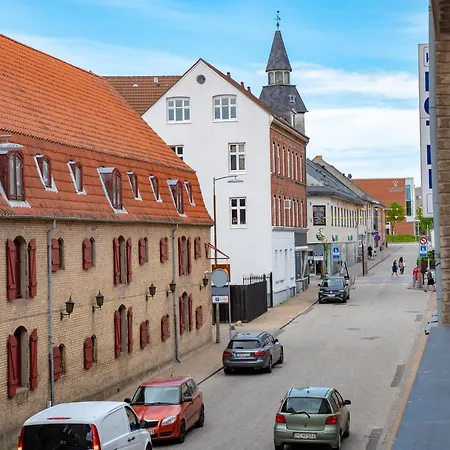 فندق Hotel Frederikshavn 3*