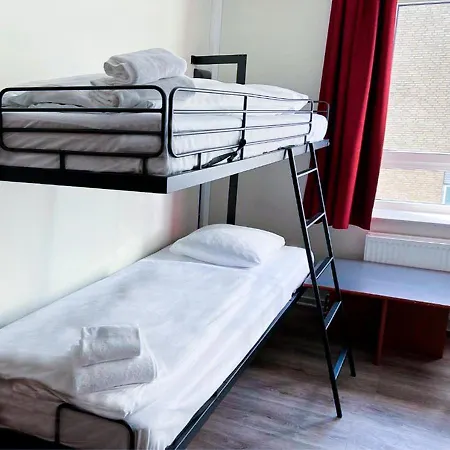 מלון Hotel Frederikshavn 3*