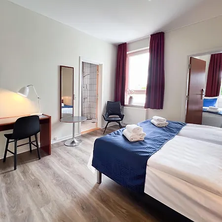 فندق Hotel Frederikshavn 3*