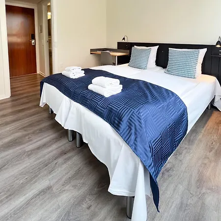 Hotel Frederikshavn מלון