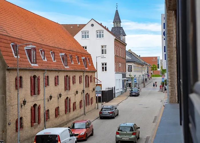 فندق Hotel Frederikshavn 3*