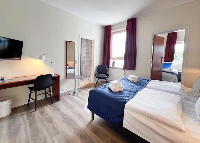 فندق Hotel Frederikshavn 3*