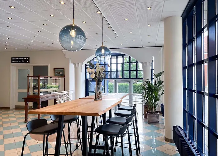 Hotel Frederikshavn فندق